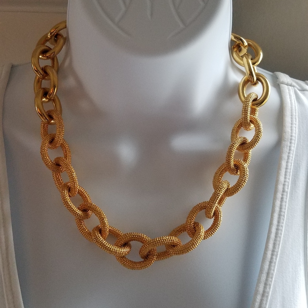 🌟BANANA REPUBLIC TWO-TEXTURE NECKLACE